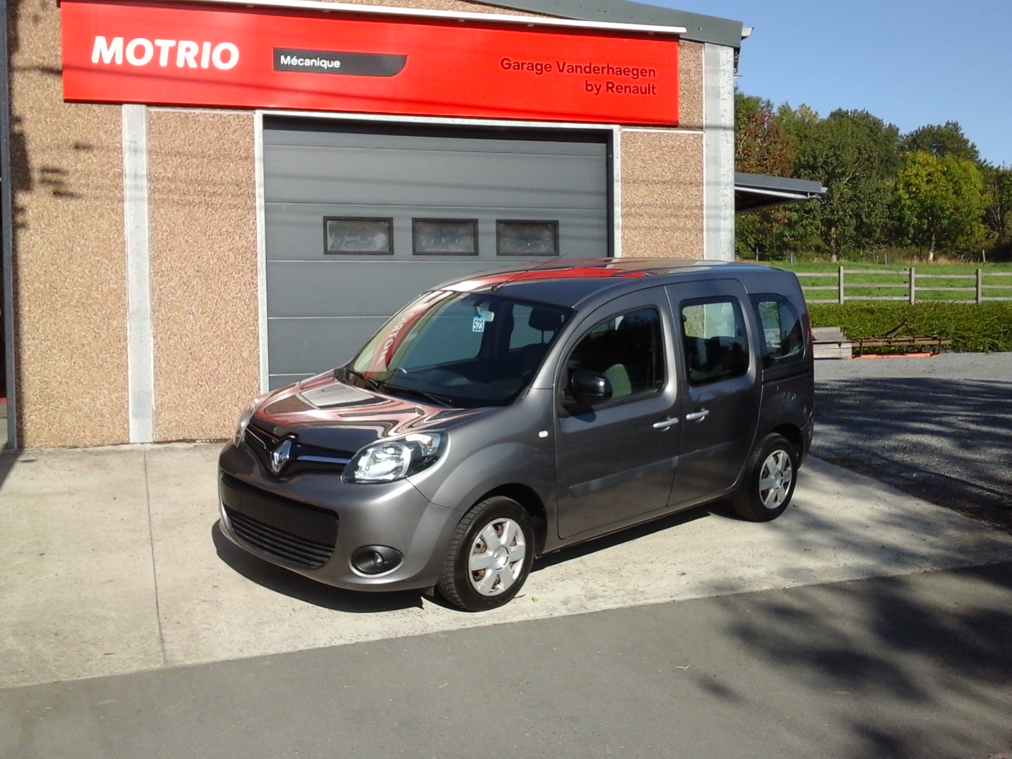 RENAULT  KANGOO  5 PLACES   (EURO 6 Sans Ad blue)